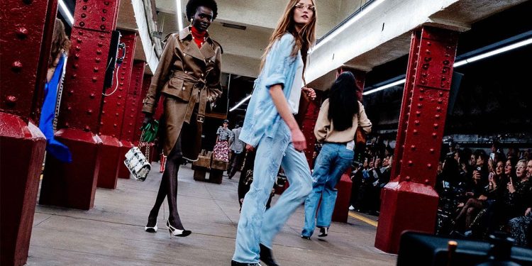 Val de schimbări la vârf în moda de lux
