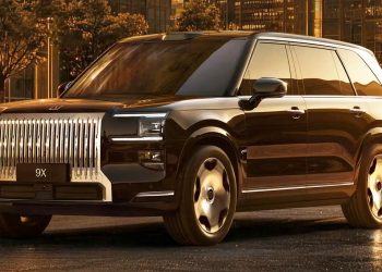 Un SUV Zeekr și-a blocat proprietarul afară după ieșirea din China