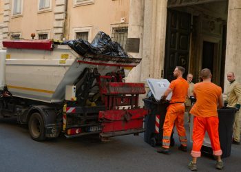 Bilet de loto de 1 milion de euro, recuperat din camionul de gunoi
