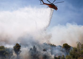 Coliziune de elicoptere în Grecia: doi pompieri au murit