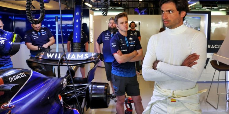 Audi îl vizează pe Carlos Sainz pentru sezonul 2027 din F1