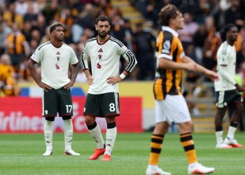 Manchester United, umilit la Hull la debutul în noul sezon