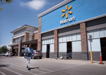 Rezultatele marilor retaileri americani, în atenția investitorilor